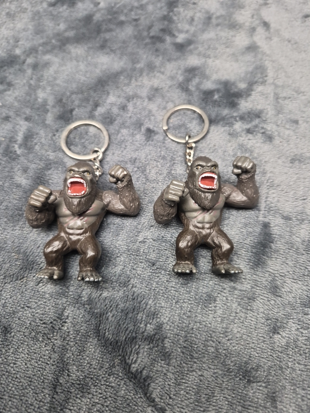 Jada Toys King Kong Keychain Gorilla Figure Fierce Pose Collectible 2 Pcs